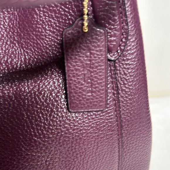 Coach Hallie Shoulder Bag Refined pebble leather Boysenberry Purple / Gold - Picture 3 of 16